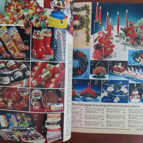 Eaton's of Canada Christmas 1974 Catalog - Picture 2 of 16